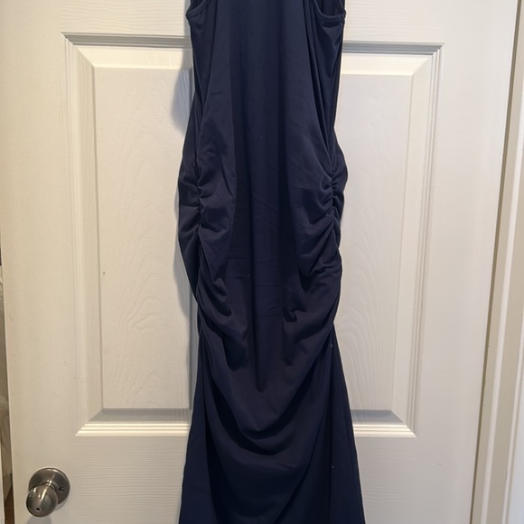 Michael Stars navy midi dress, size L. Form fitting & gathered at the sides. - Picture 8 of 8